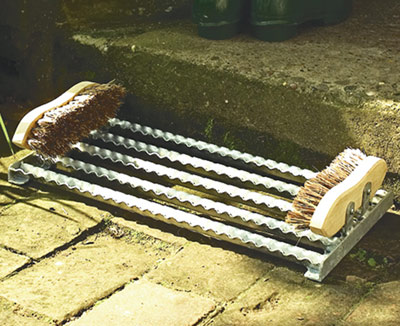 Trittmatte mit B�rsten